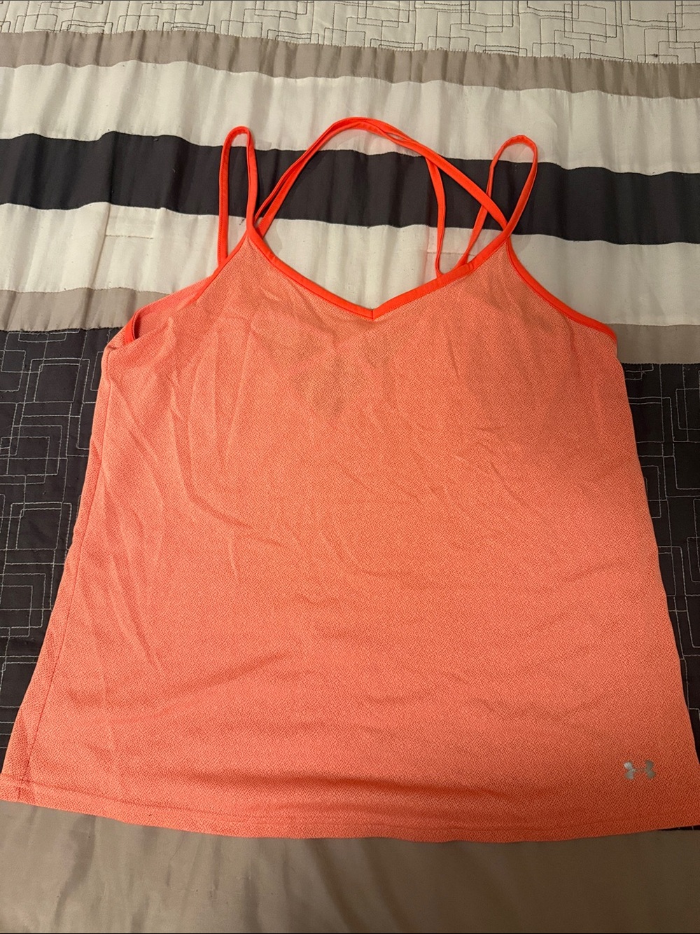 Under armour women’s XL loose strappy tank top